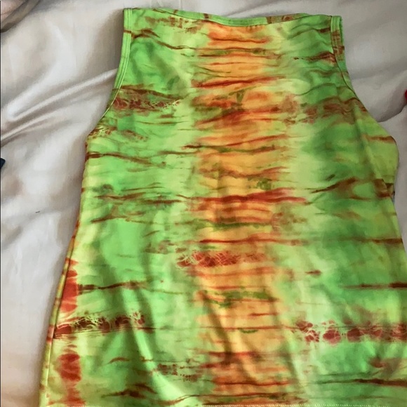 Tye dye workout tank - Picture 2 of 3